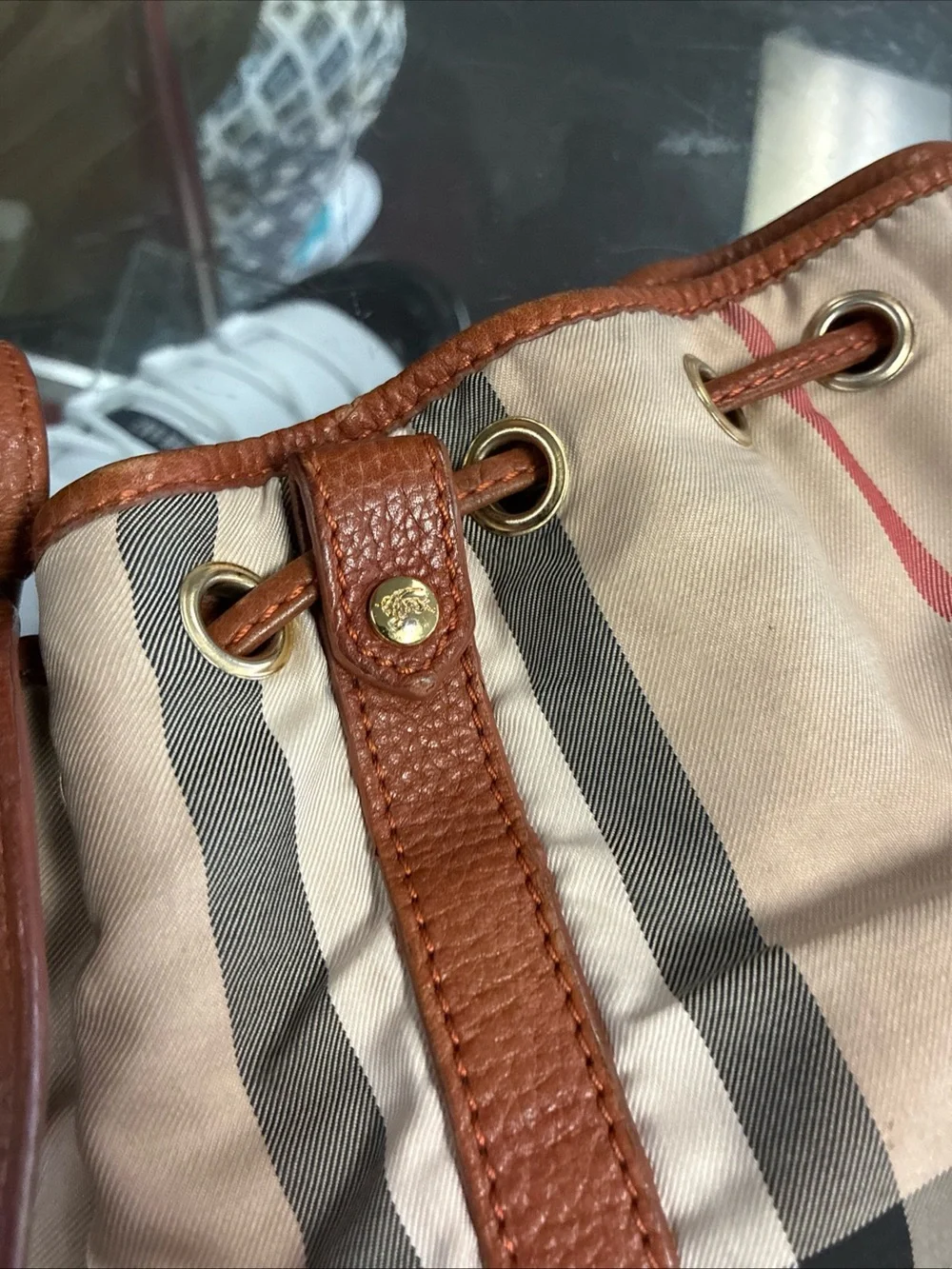 Burberry stylish beige